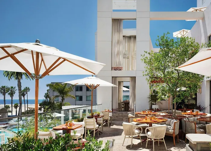 Sandbourne Santa Monica, Autograph Collection